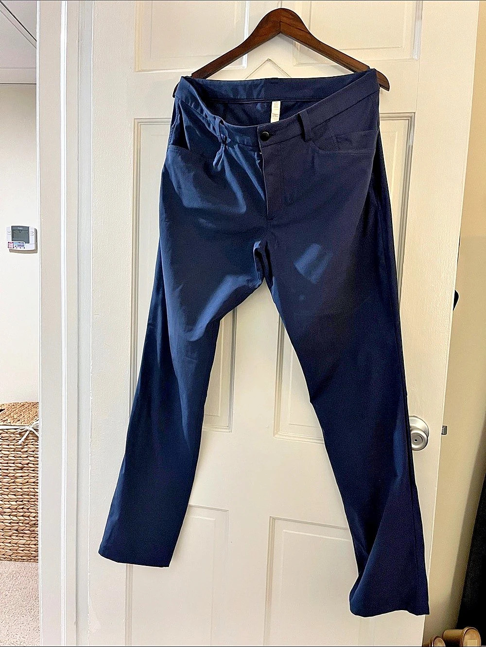 lululemon  men’s Pant Athletic Pants in Blue Size 36 Like New
